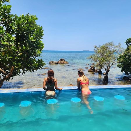 Cocovana Beach Resort (Adults Only) Busuanga Exterior foto